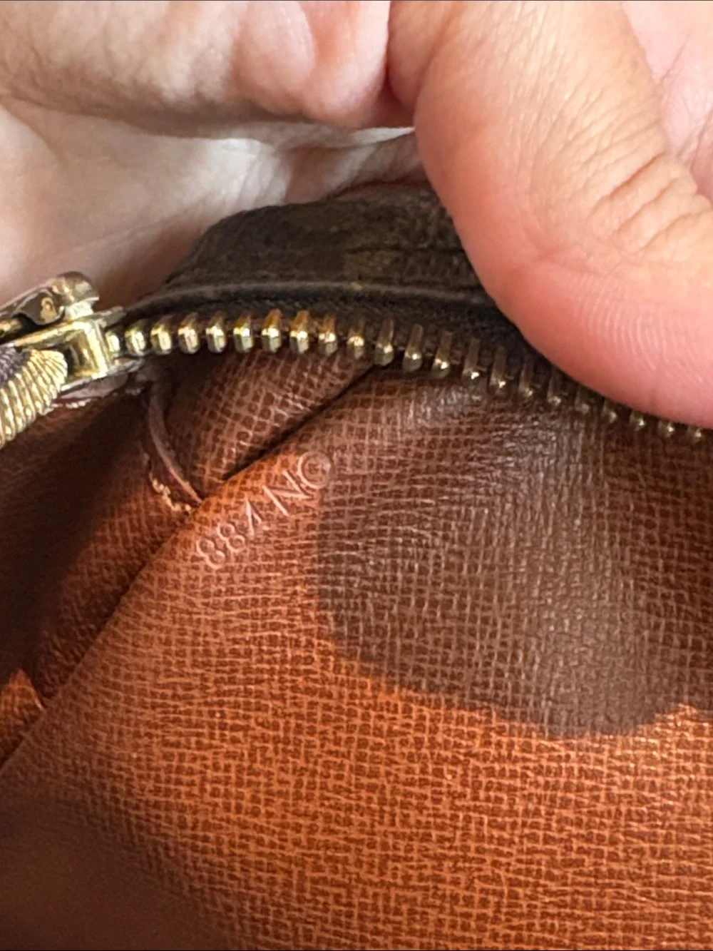 Sold Louis Vuitton NO884 Trocadero 27 Brown Monogram LV Crossbody